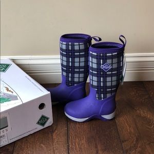 Cold conditions boots